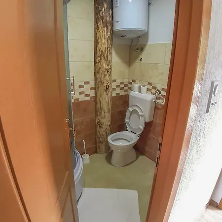 Camp Sutjeska * Тьентиште