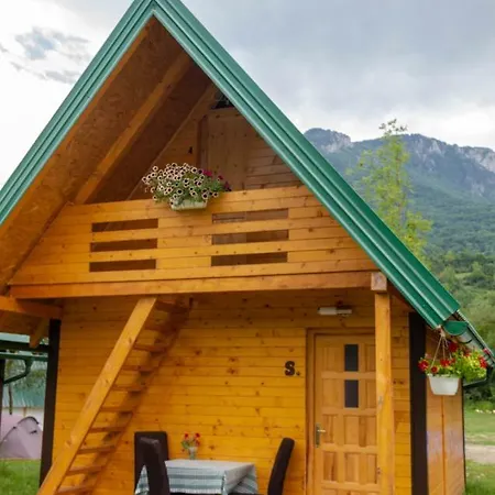 Camp Sutjeska Кемпинг *