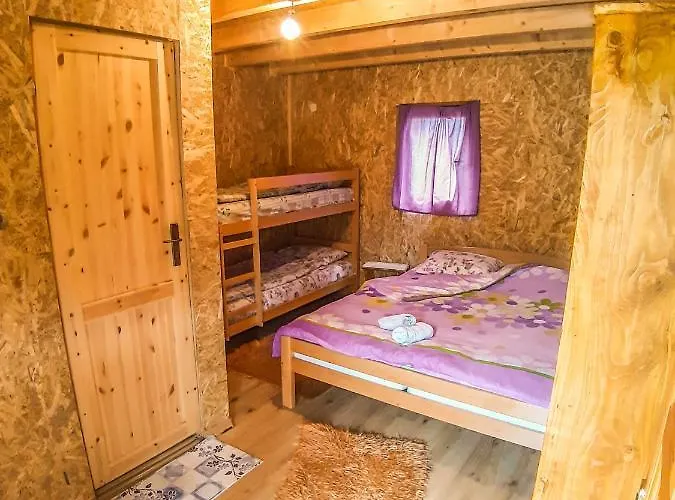 Camp Sutjeska Kemp *